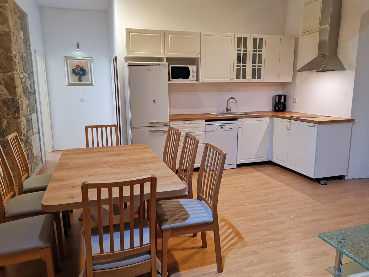 Spacious 140M2 Downtown 3 Bedroom Apartment Σπλιτ Εξωτερικό φωτογραφία