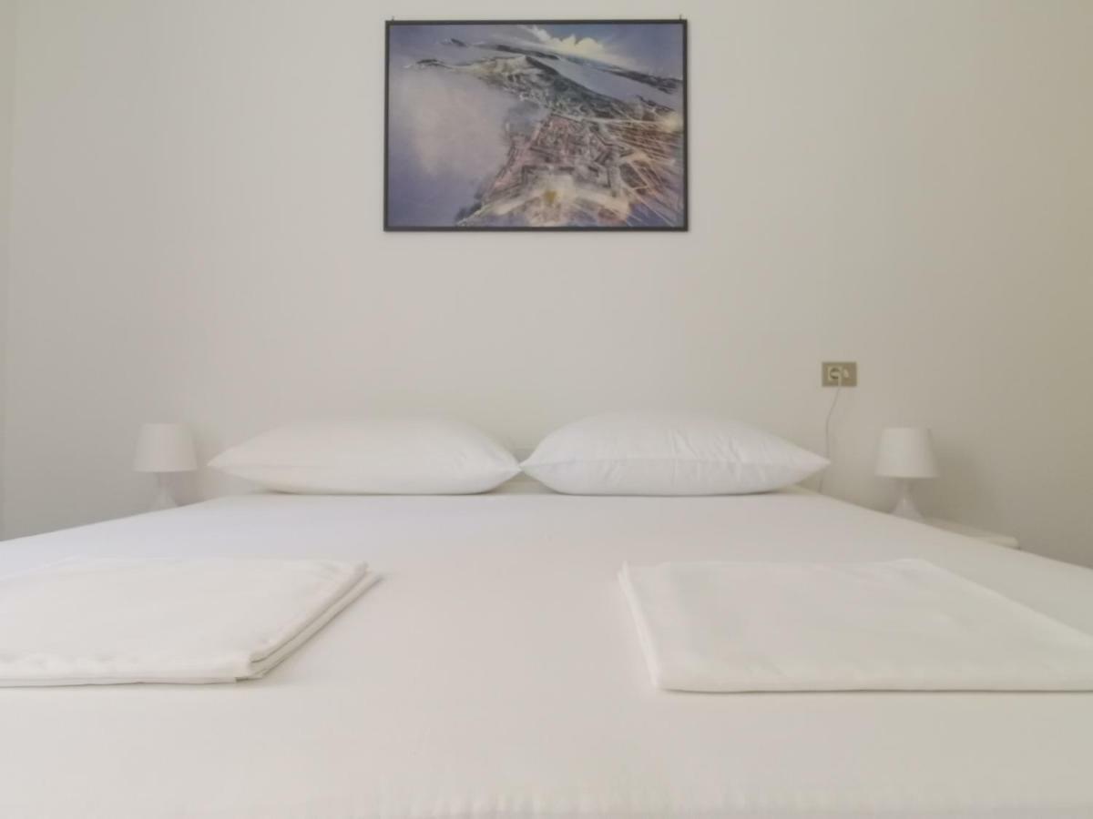 Spacious 140M2 Downtown 3 Bedroom Apartment Σπλιτ Εξωτερικό φωτογραφία